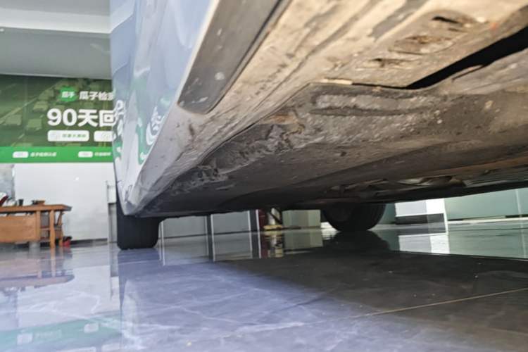 Used BMW 5 Series 2020 530Li Leading Edition Luxury Package Right Side Sill