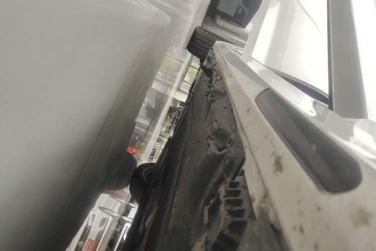 Used BMW 5 Series 2020 530Li Leading Edition Luxury Package Right Side Sill