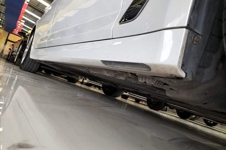 Used BMW 5 Series 2020 530Li Leading Edition Luxury Package Right Side Sill