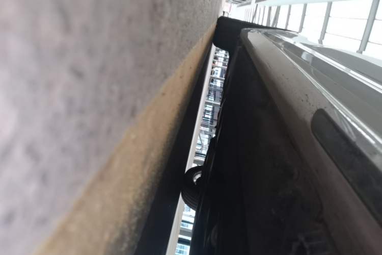 Used BMW 5 Series 2020 525Li M Sport Package Right Side Sill