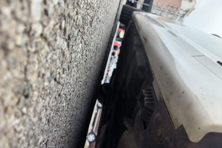 Used BMW 5 Series 2020 530i M Sport Package Right Side Sill