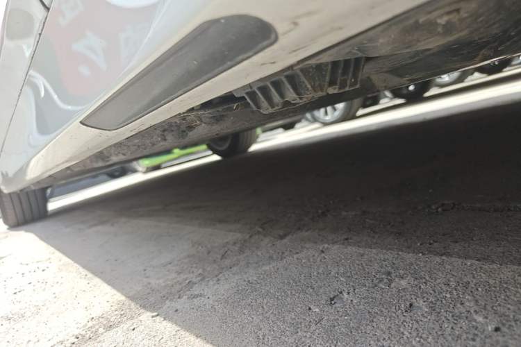 Used BMW 5 Series 2020 530Li xDrive Luxury Package Right Side Sill