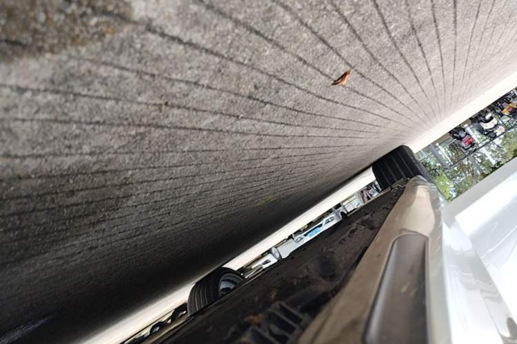 Used BMW 5 Series 2020 530Li Luxury Edition M Sport Package Right Side Sill