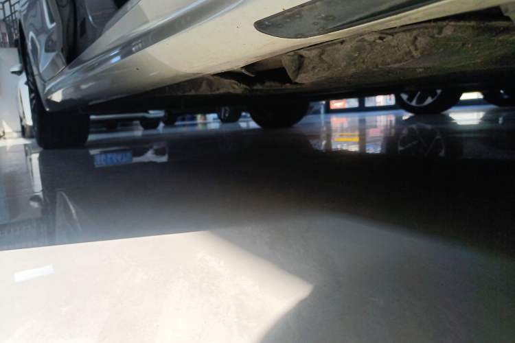 Used BMW 5 Series 2020 530Li Leading Model M Sport Package Right Side Sill