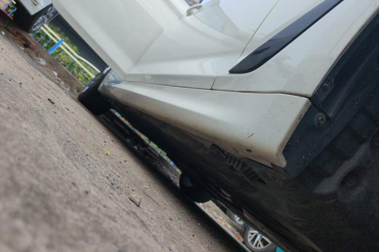 Used BMW 5 Series 2020 525i M Sport Package Right Side Sill