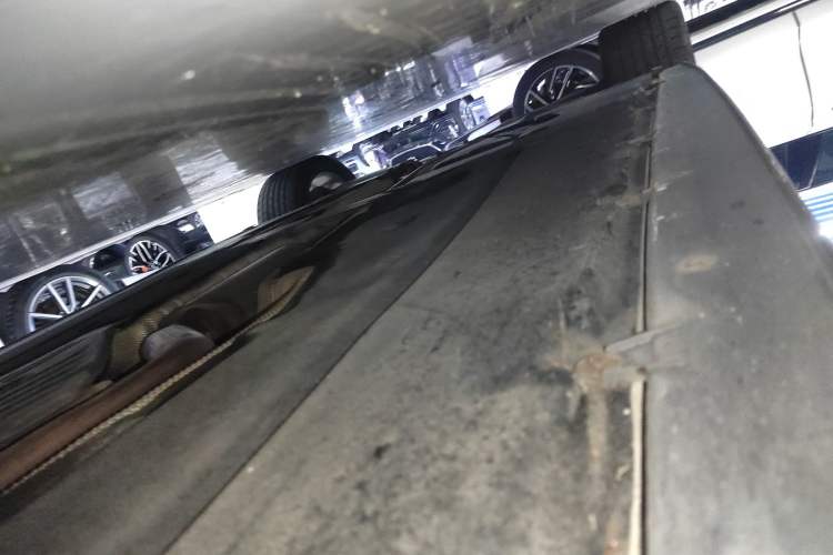 Used BMW 5 Series 2020 530Li Leading Model M Sport Package Right Side Sill