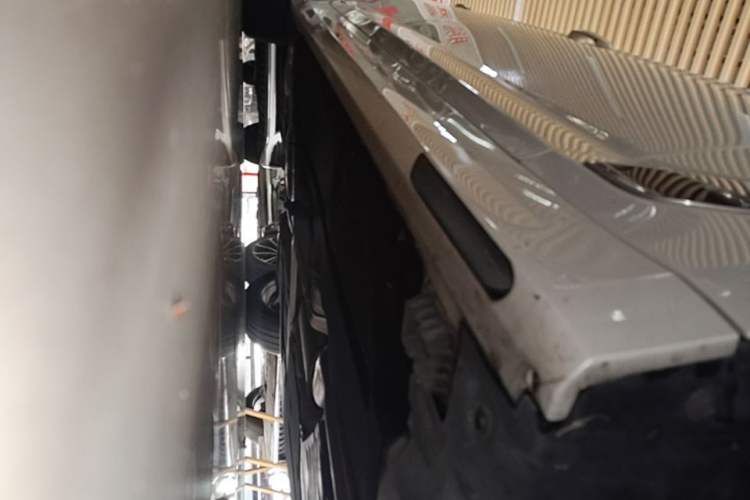 Used BMW 5 Series 2020 530Li Leading Edition Luxury Package Right Side Sill