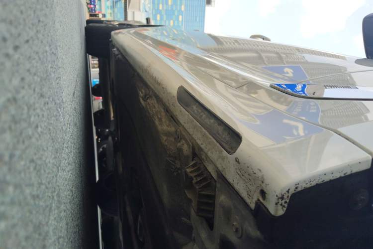 Used BMW 5 Series 2020 530Li Leading Model M Sport Package Right Side Sill