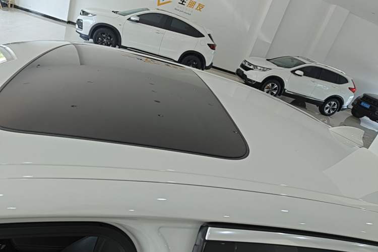 Used BMW 5 Series 2020 525Li Luxury Package Roof