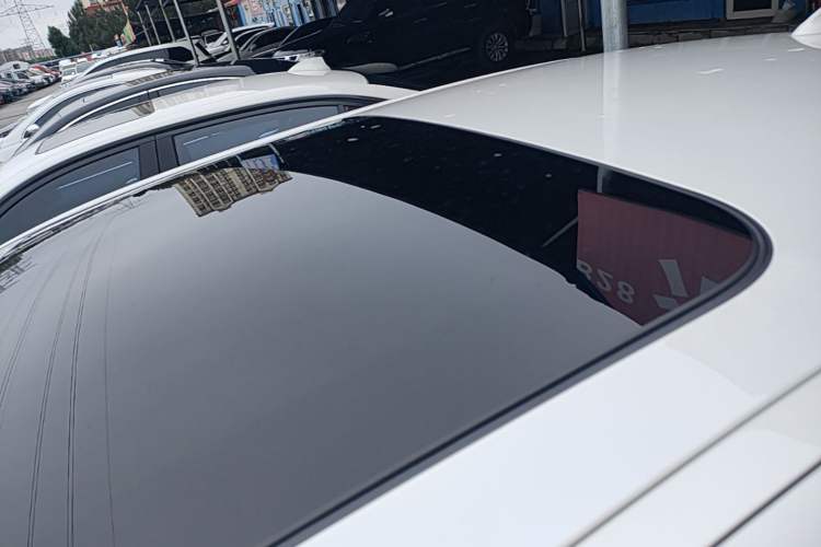 Used BMW 5 Series 2020 525Li Luxury Package Roof