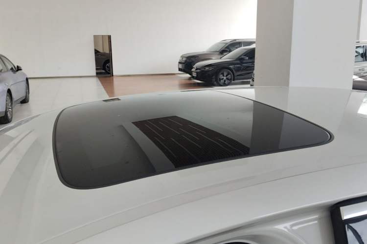 Used BMW 5 Series 2020 525Li M Sport Package Roof