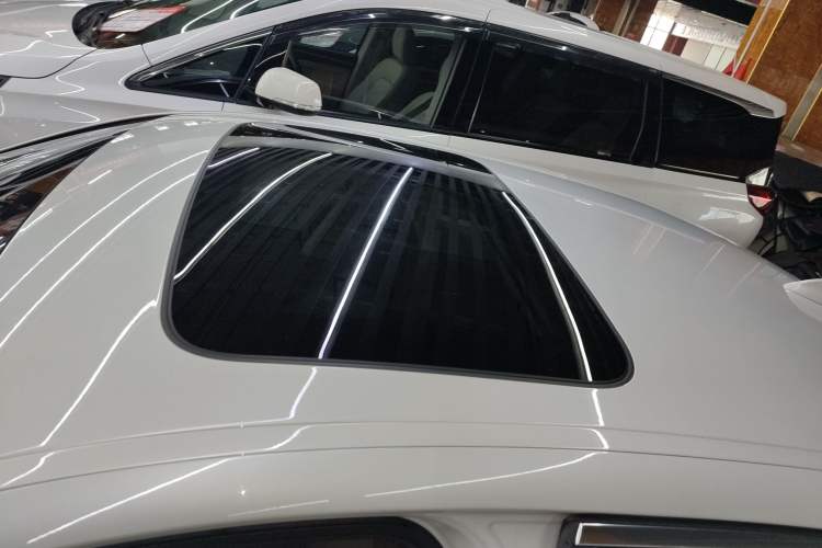 Used BMW 5 Series 2020 525Li Luxury Package Roof