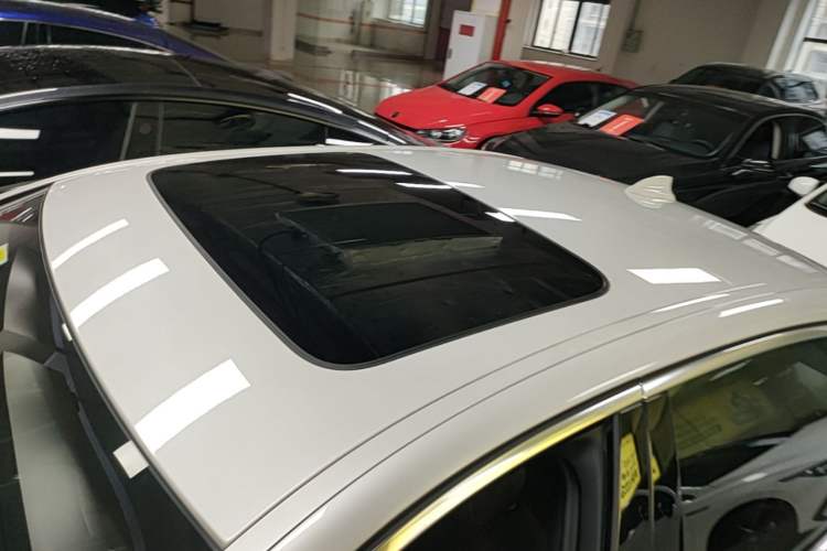 Used BMW 5 Series 2020 525Li M Sport Package Roof