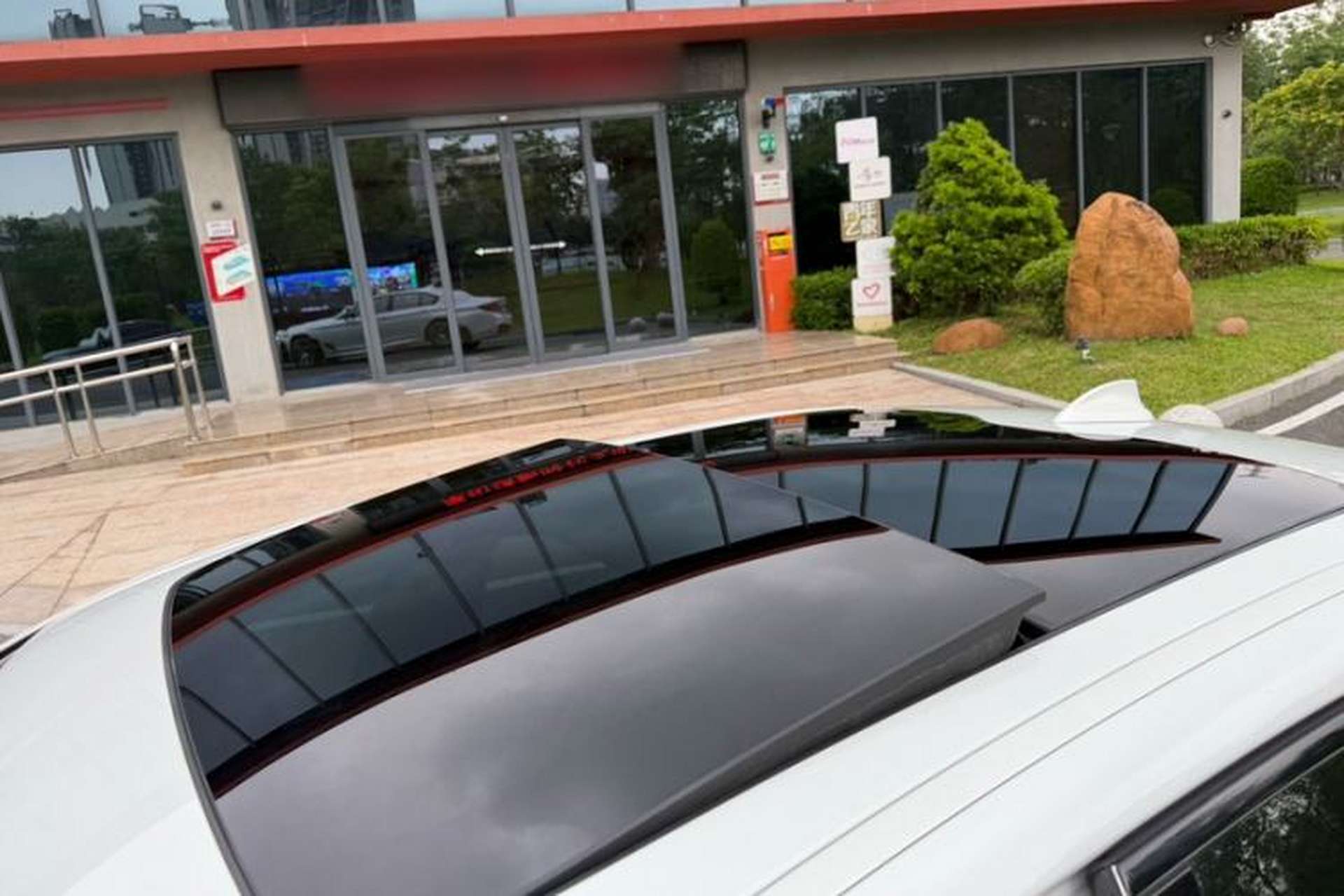 Used BMW 5 Series 2020 530Li Leading Model M Sport Package Roof