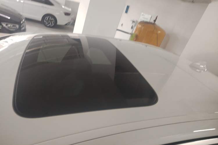 Used BMW 5 Series 2020 525Li M Sport Package Roof