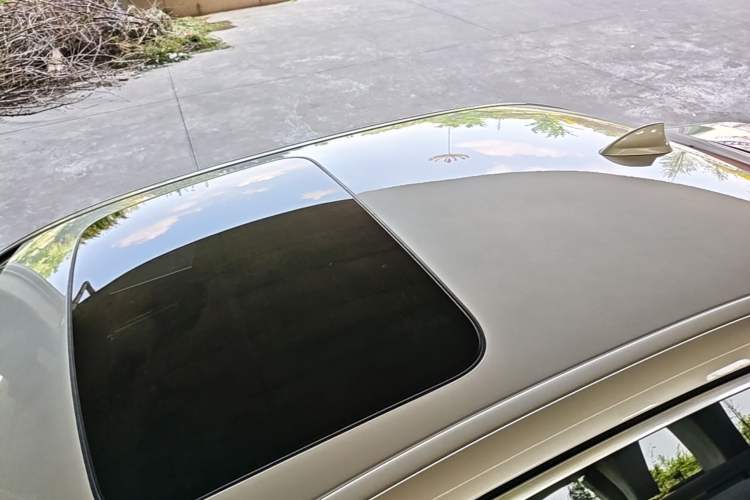 Used BMW 5 Series 2020 525Li M Sport Package Roof