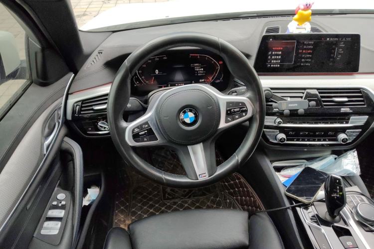 Used BMW 5 Series 2020 525i M Sport Package Steering Wheel
