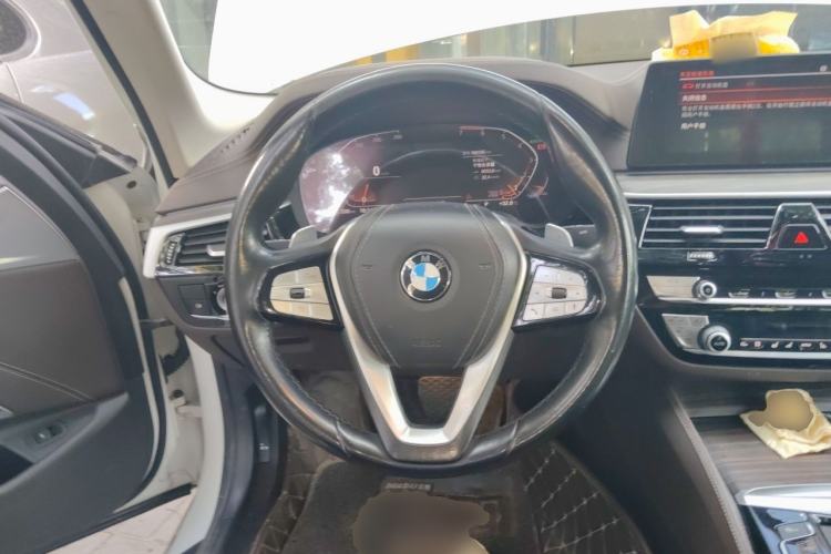 Used BMW 5 Series 2020 530Li Luxury Edition Premium Package Steering Wheel