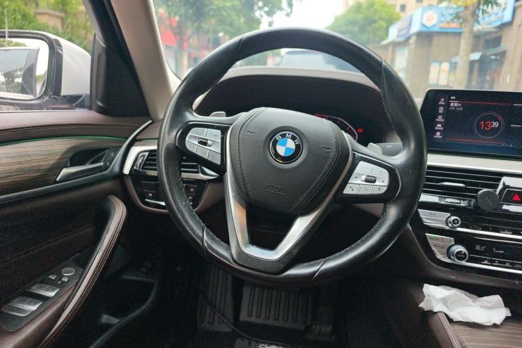 Used BMW 5 Series 2020 530Li Leading Edition Luxury Package Steering Wheel