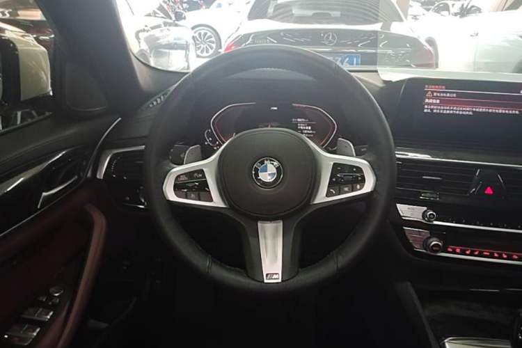 Used BMW 5 Series 2020 530Li Luxury Edition M Sport Package Steering Wheel