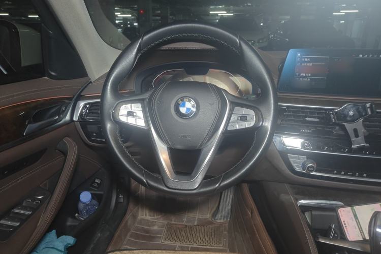 Used BMW 5 Series 2020 525Li Luxury Package Steering Wheel