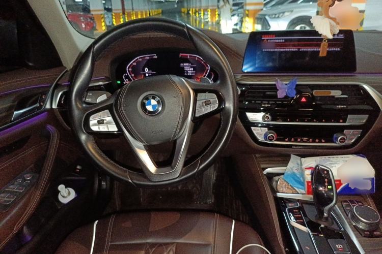 Used BMW 5 Series 2020 530Li Leading Edition Luxury Package Steering Wheel