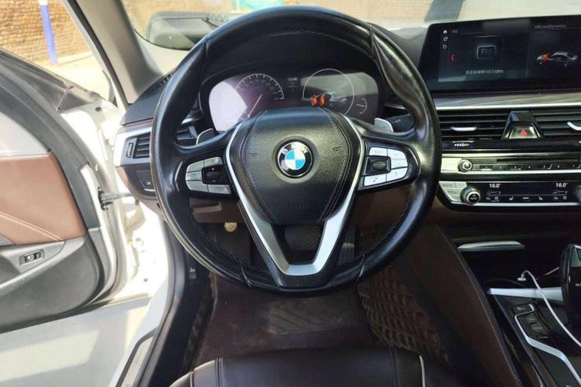 Used BMW 5 Series 2020 530Li Leading Edition Luxury Package Steering Wheel