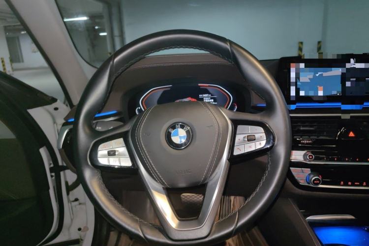 Used BMW 5 Series 2020 525Li Luxury Package Steering Wheel