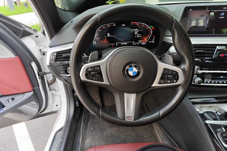 Used BMW 5 Series 2020 530Li Luxury Edition M Sport Package Steering Wheel