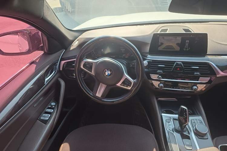 Used BMW 5 Series 2020 525Li M Sport Package Steering Wheel