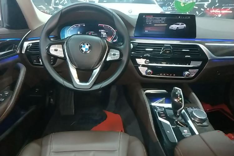 Used BMW 5 Series 2020 525Li Luxury Package Steering Wheel