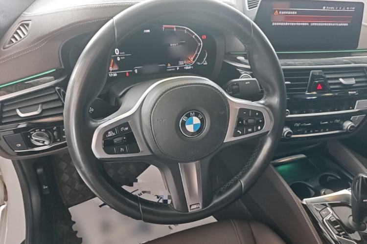 Used BMW 5 Series 2020 525Li M Sport Package Steering Wheel