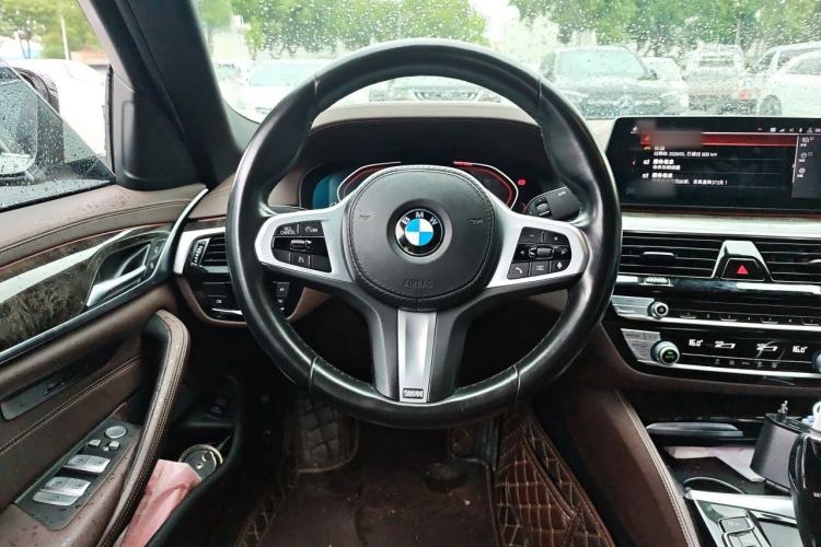 Used BMW 5 Series 2020 525Li M Sport Package Steering Wheel