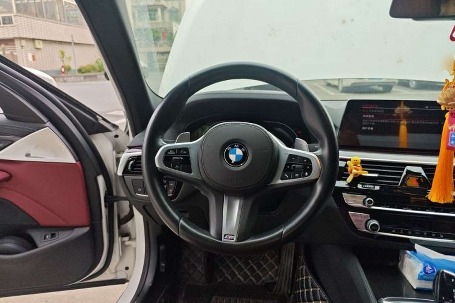 Used BMW 5 Series 2020 530Li Leading Model M Sport Package Steering Wheel