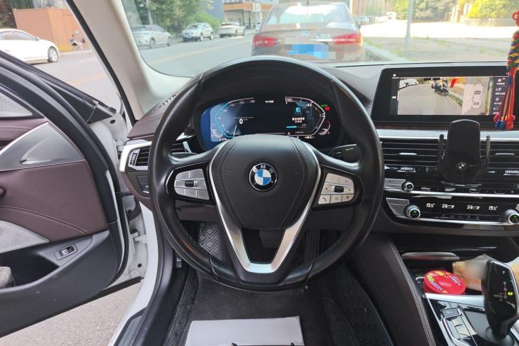 Used BMW 5 Series 2020 525Li Luxury Package Steering Wheel