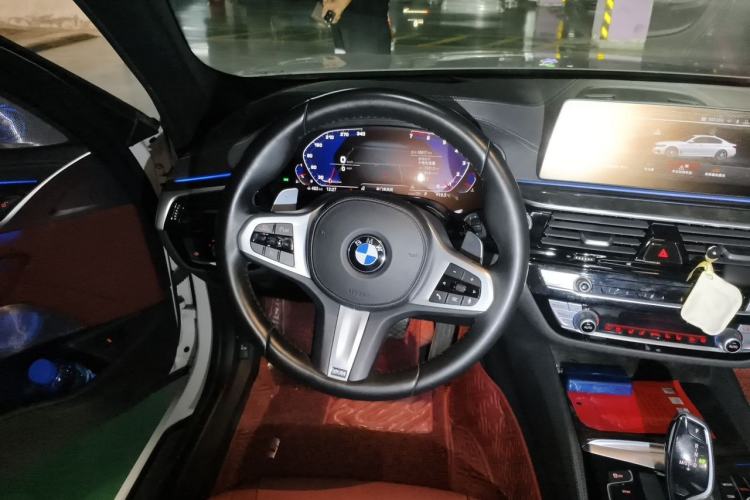 Used BMW 5 Series 2020 530Li Luxury Edition M Sport Package Steering Wheel