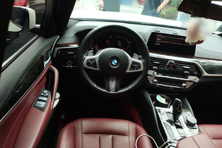 Used BMW 5 Series 2020 530Li xDrive M Sport Package Steering Wheel