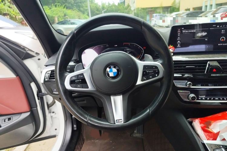Used BMW 5 Series 2020 530Li Luxury Edition M Sport Package Steering Wheel
