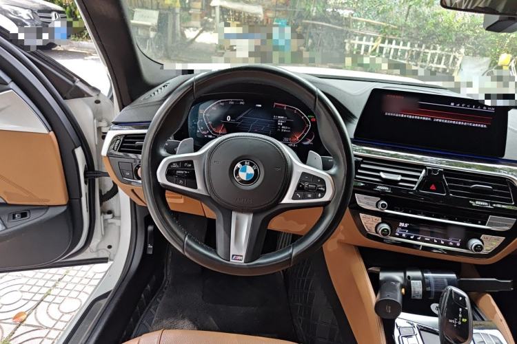 Used BMW 5 Series 2020 530Li Luxury Edition M Sport Package Steering Wheel