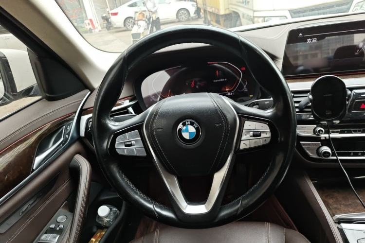 Used BMW 5 Series 2020 525Li Luxury Package Steering Wheel