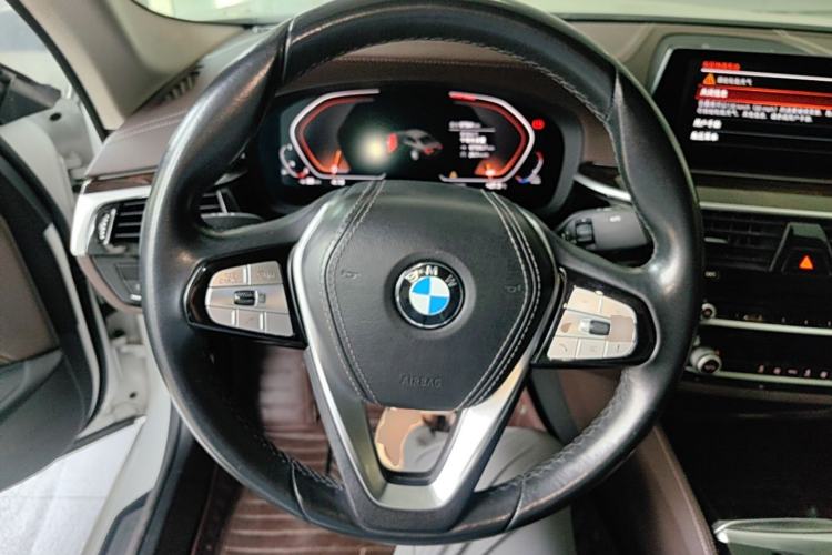Used BMW 5 Series 2020 525Li Luxury Package Steering Wheel