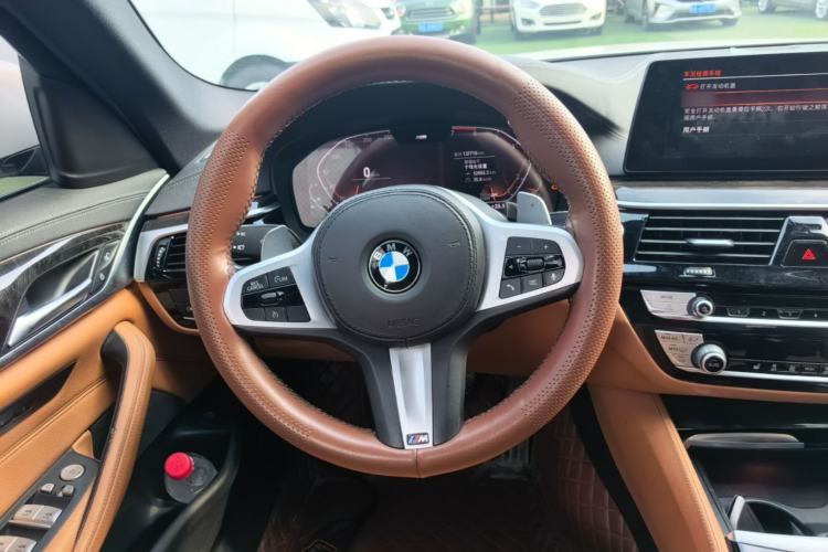 Used BMW 5 Series 2020 530Li Leading Model M Sport Package Steering Wheel