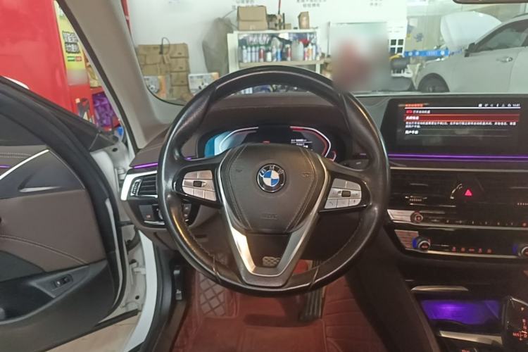 Used BMW 5 Series 2020 525Li Luxury Package Steering Wheel