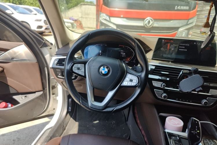 Used BMW 5 Series 2020 525Li Luxury Package Steering Wheel