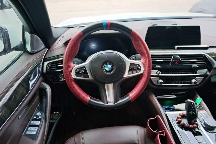Used BMW 5 Series 2020 525Li M Sport Package Steering Wheel