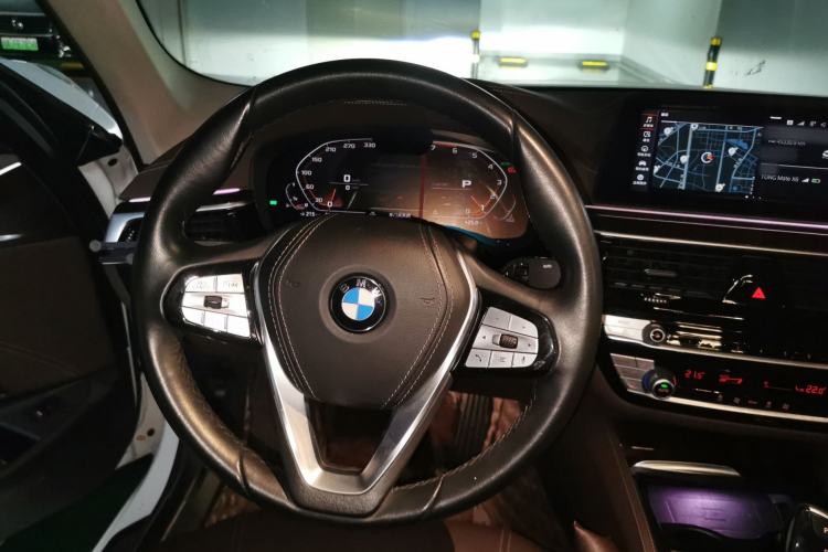 Used BMW 5 Series 2020 525Li Luxury Package Steering Wheel