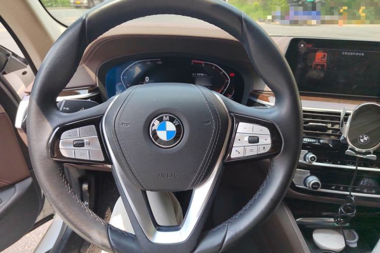 Used BMW 5 Series 2020 525Li Luxury Package Steering Wheel