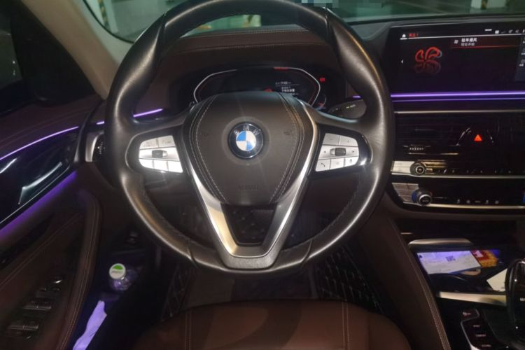 Used BMW 5 Series 2020 525Li Luxury Package Steering Wheel