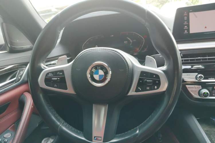 Used BMW 5 Series 2020 530Li Luxury Edition M Sport Package Steering Wheel