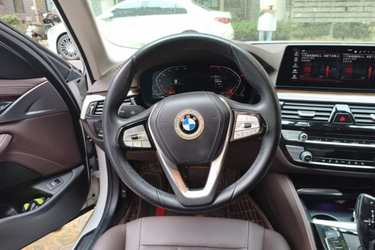 Used BMW 5 Series 2020 525Li Luxury Package Steering Wheel